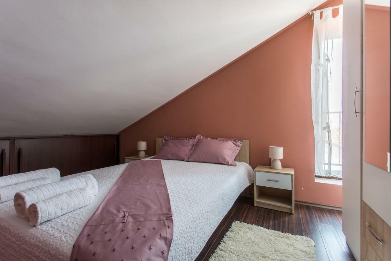 Apartments Tb Porat  Eksteriør billede